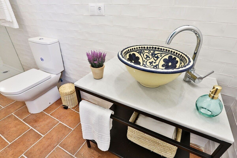 Bathroom, APARTAMENTOS PUERTA SEVILLA DE CORDOBA, Córdoba