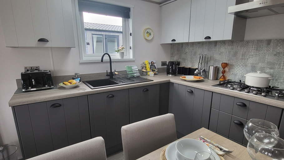 Others 5, Honeycomb Lodge, Cornwall