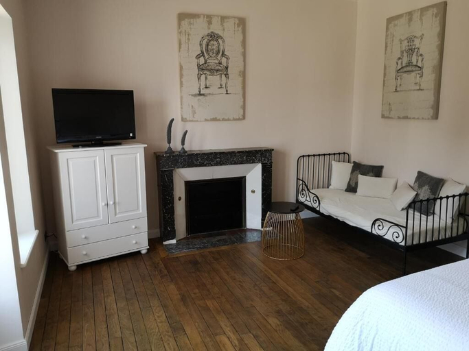 Bedroom 4, La Goutte d'Or, Marne