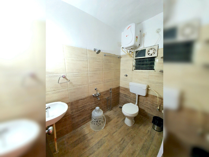 Bathroom 3, Sai Shreyas Residency, Bangalore