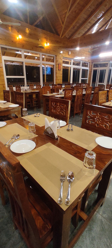 Food & Drinks 5, Hotel The Crown, Kangra