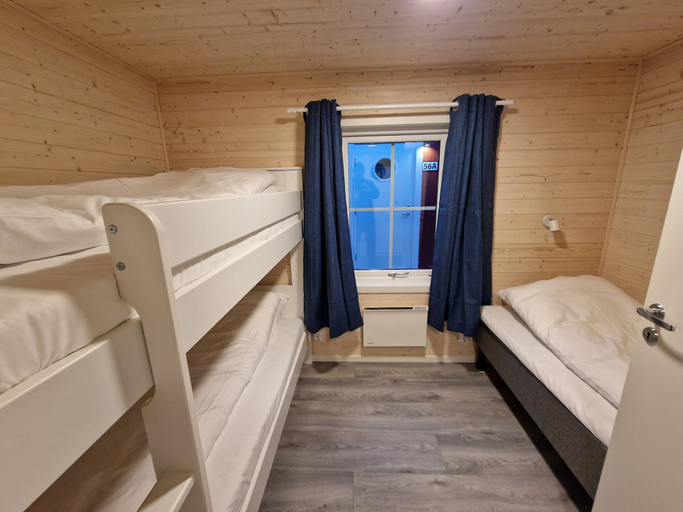 Bedroom 2, Lofoten Basecamp, Vestvågøy