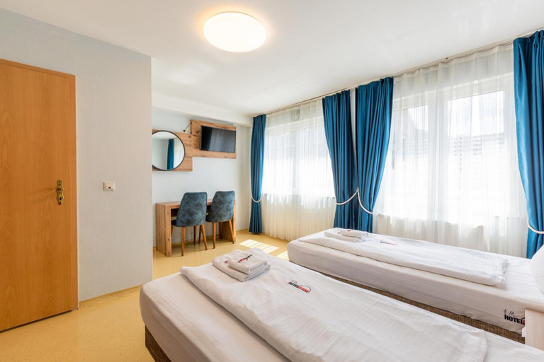 Bedroom 4, Hotel Arena, Köln