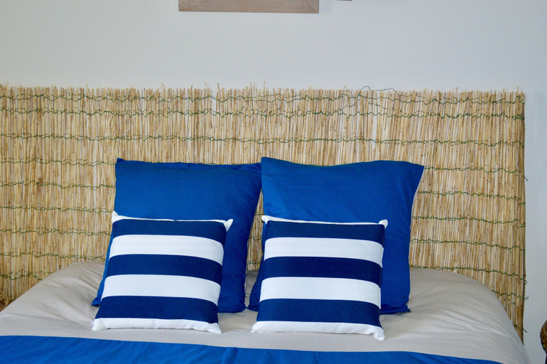 Bedroom 3, La Pichonnière, Manche