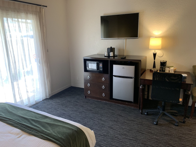 Bedroom 3, Cannery Row Inn, Monterey