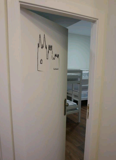 Others 5, Hostel Trovadores, Burgos
