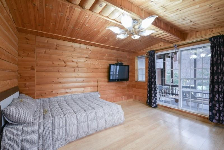 Others 4, Yangsan Happy Valley Pension, Miryang
