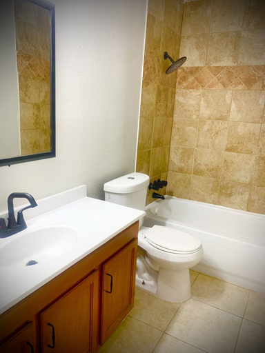 Bathroom, ShutEye Hostel, Houston
