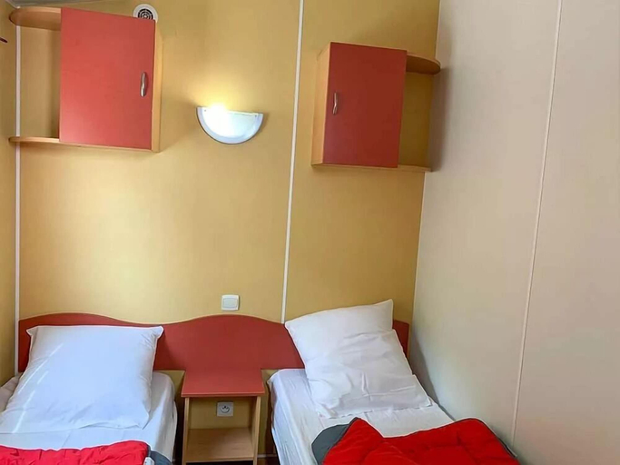 Bedroom 3, Camping Lac de Villefort, Lozère
