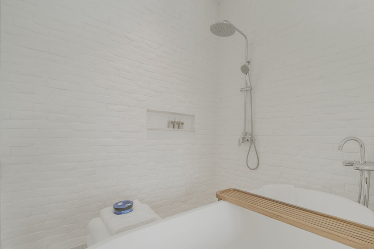 Bathroom 4, sala bang pa-in, a Member of Design Hotels, Bang Pa-In