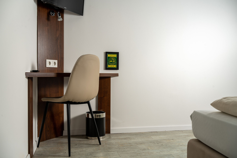 Others 5, SLEEEP HOTEL Ansfelden, Linz Land