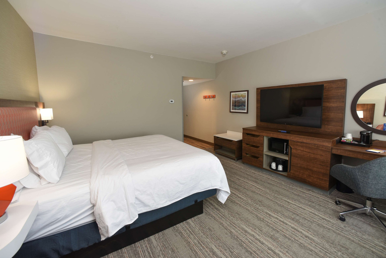 Bedroom 3, Hampton Inn by Hilton Richwood Cincinnati South, Boone