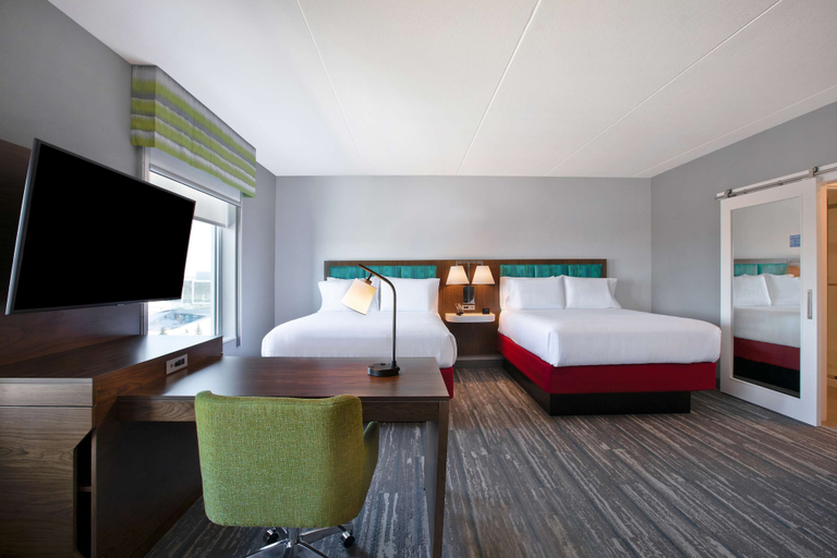 Bedroom 3, Hampton Inn & Suites Ottawa West, Ottawa
