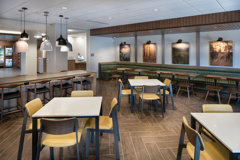 Food & Drinks 5, Fairfield Inn & Suites by Marriott Memphis Arlington, Shelby