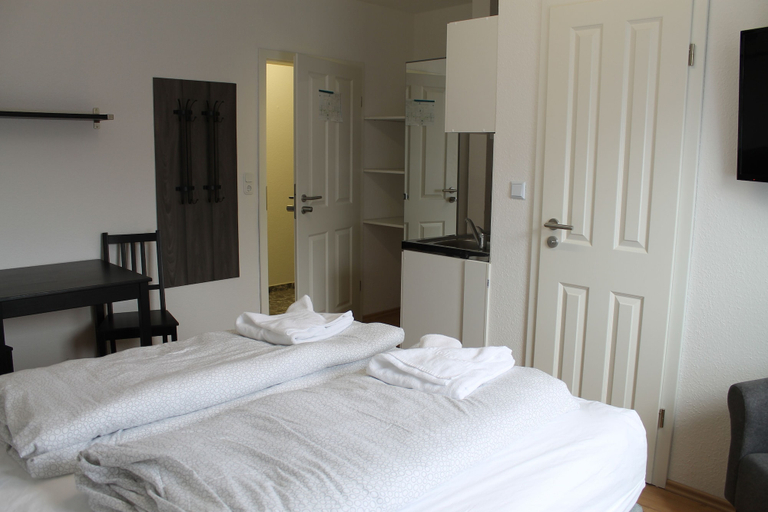 Bedroom 4, Boardinghaus Georgsheil, Aurich