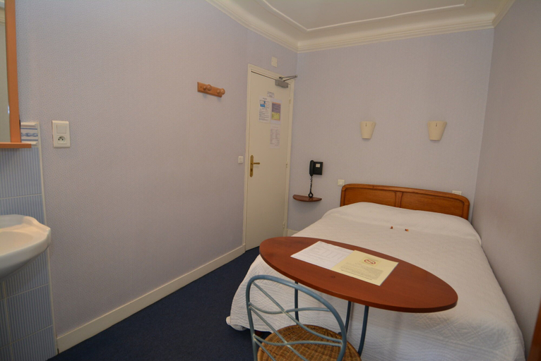 Bedroom 4, Port Royal Hotel, Paris