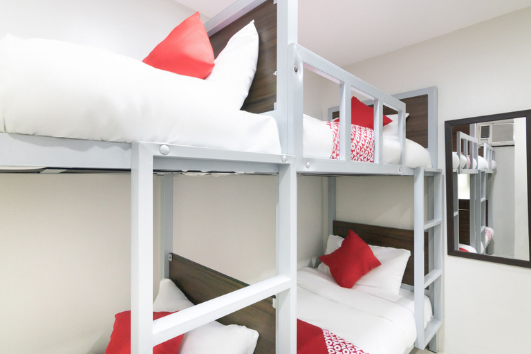 Bedroom 3, OYO 152 Sangco Condotel, Manila City