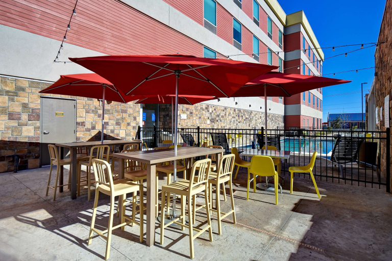 Food & Drinks 5, Home2 Suites by Hilton Odessa, Ector