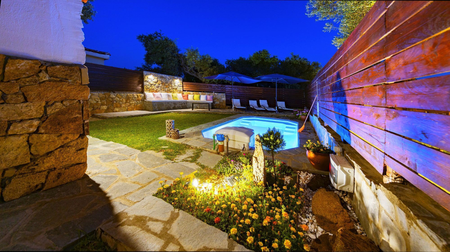 Sport & Beauty 2, Salonikiou Beach Luxury Residences, Central Macedonia