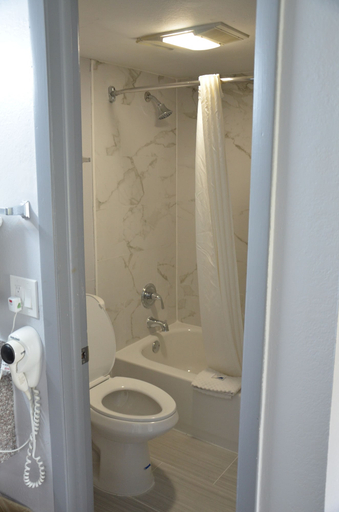 Bathroom 4, Rodeway Inn Sun City Center, Hillsborough