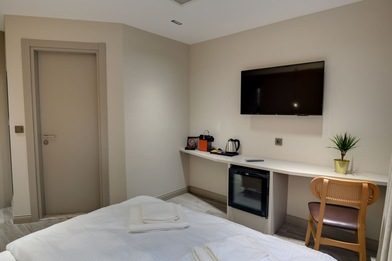 Bedroom 3, 21 Rooms Hotel, Beyoğlu