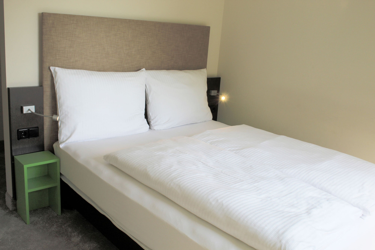 Bedroom 3, Rheinsteig Quartier by bestprice Hotels, Mayen-Koblenz
