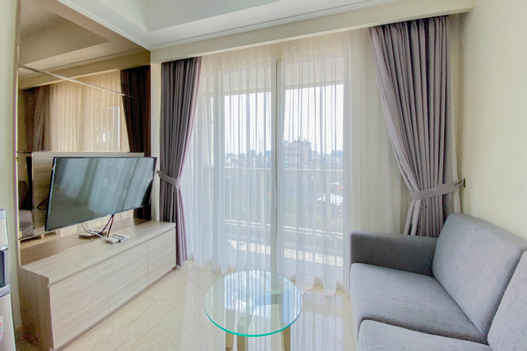 Exterior & Views 20