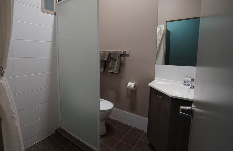 Bathroom 3, Bluestone Motor Inn, Tennant Creek