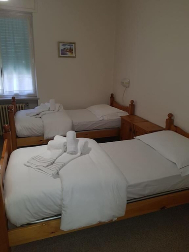 Bedroom 3, Hotel Topazio, Cuneo