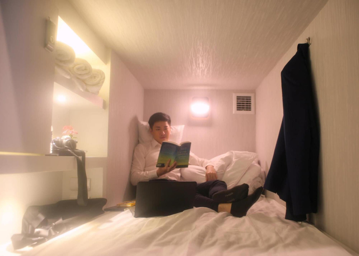 Bedroom 3, LAF Hotel Aree, Phaya Thai