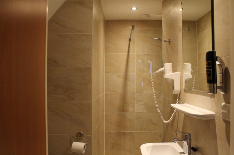 Bathroom 4, Hotel Blossoms, Amsterdam