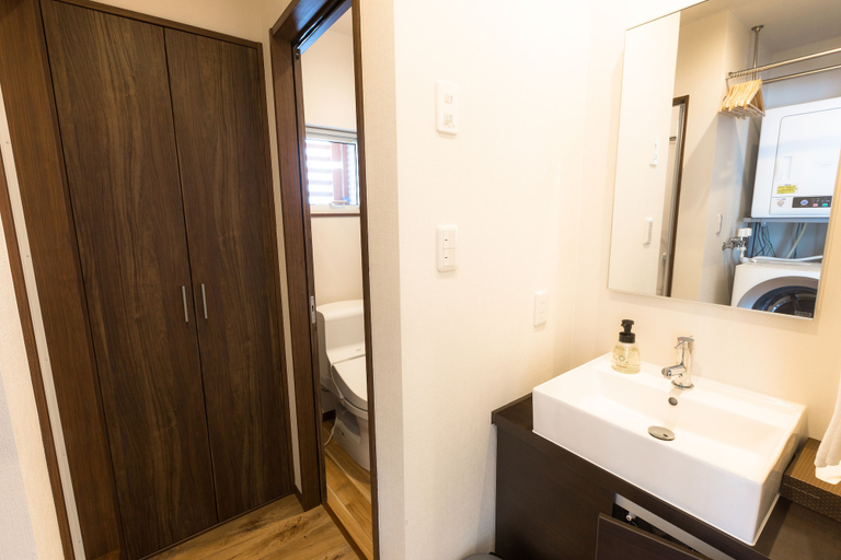 Bathroom 4, SnowDog Village, Niseko