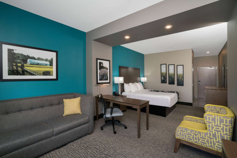 Bedroom 3, La Quinta Inn & Suites by Wyndham West Memphis, Crittenden