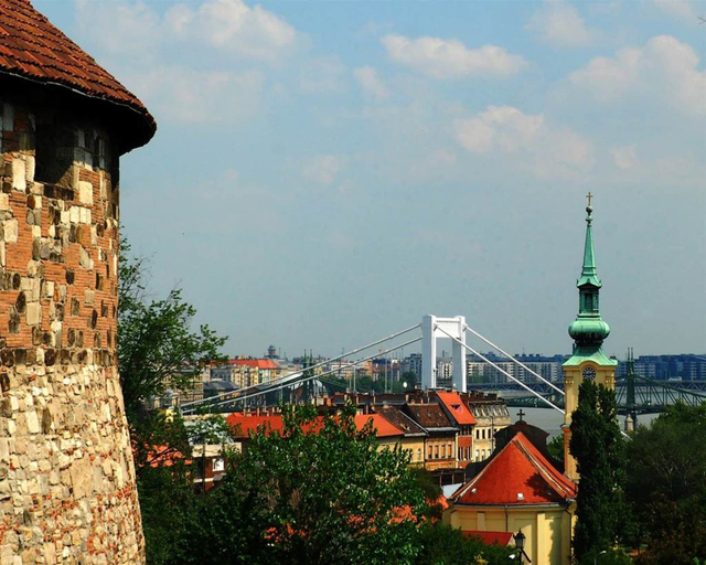 Others 5, Hotel Orion, Budapesti