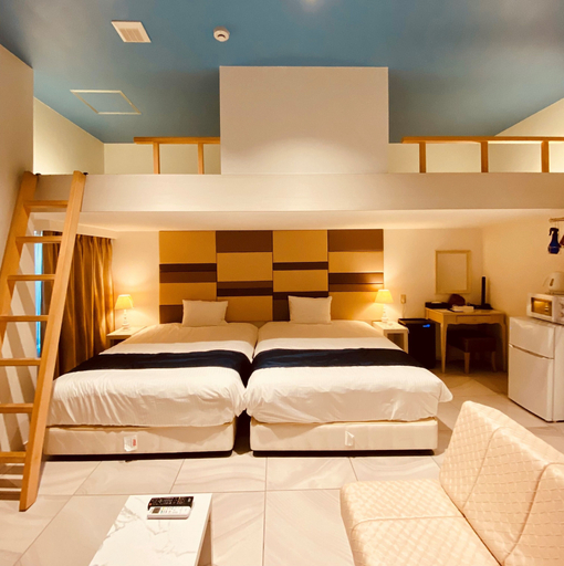 Bedroom 3, Phoenix Park Hotel, Nago