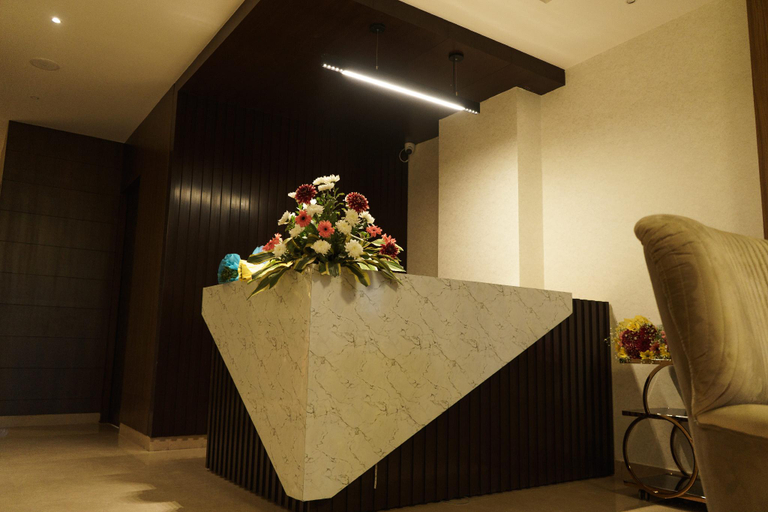 Others 5, Paras Inn, Gurgaon