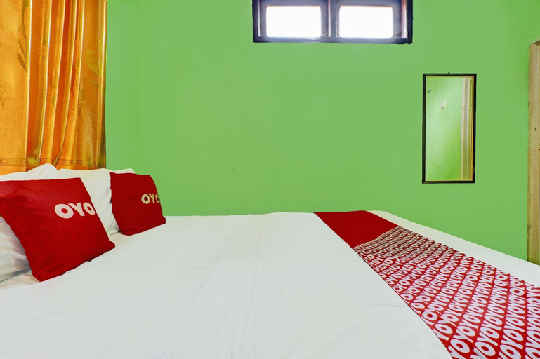 Bedroom 3, OYO 92062 Pondok Aurel Wahidin (permanently closed), Cirebon