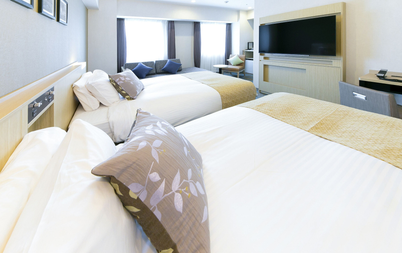 Bedroom 4, Art Hotel Oita, Ōita