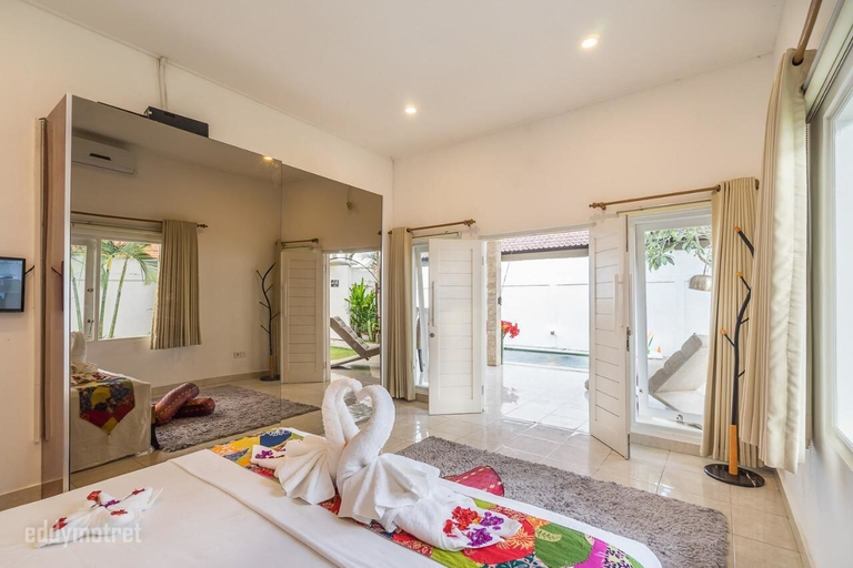 Bedroom 3, Luxury Family Three Bedroom Villa, Badung