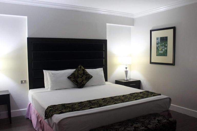 Bedroom 5, Fiesta Garden Hotel, Bantay