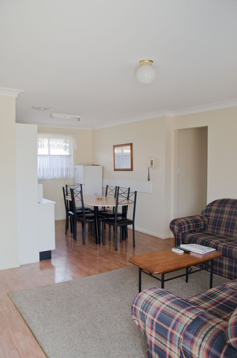 Others 5, Baybrook Motor Inn & Apartments, Muswellbrook