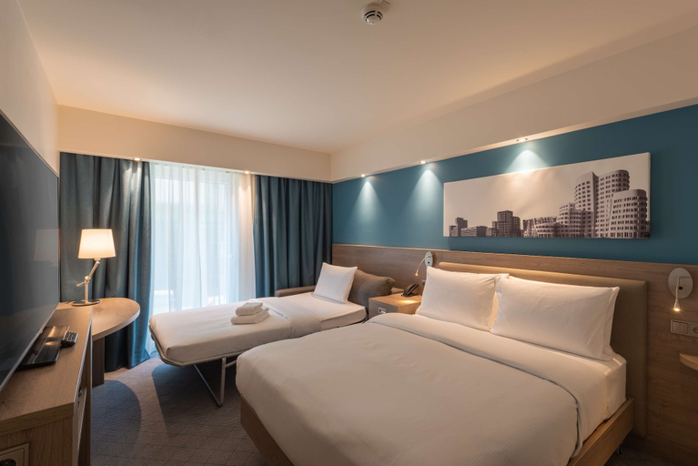 Bedroom 4, Hampton by Hilton Düsseldorf City Centre, Düsseldorf