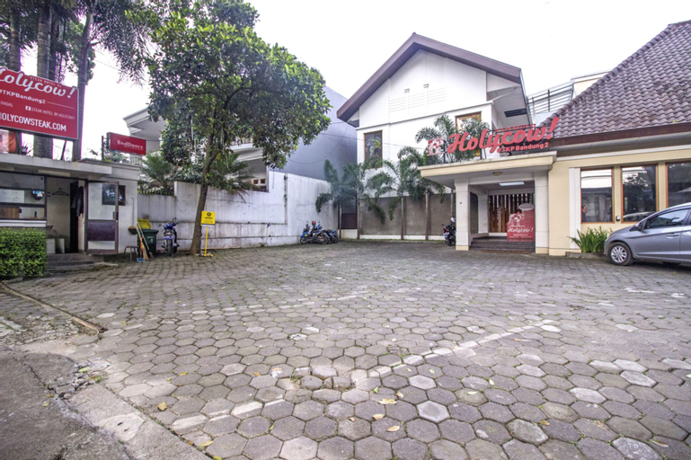 Exterior & Views 2, Residences by RedDoorz near Rumah Mode (temporarily closed), Bandung