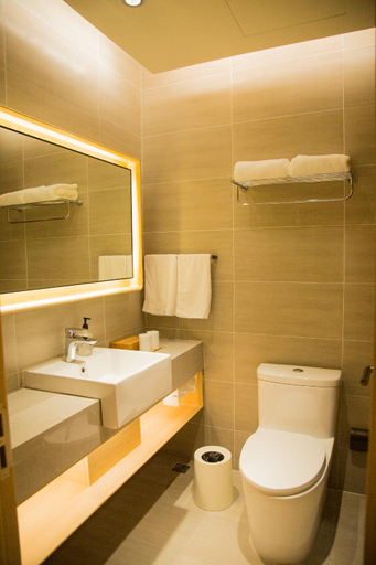 Bathroom 4, JI Hotel Hefei Binhu Yungu Financial City, Hefei