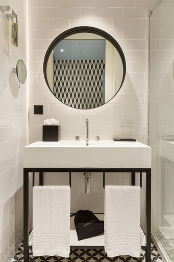Bathroom 5, Mercure Porto Centro Aliados, Porto