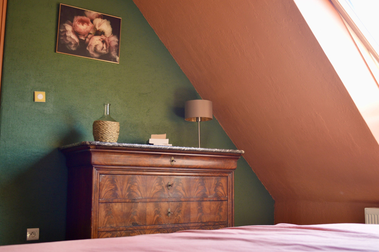 Bedroom 4, La Pichonnière, Manche