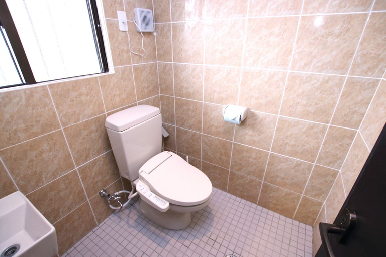 Bathroom 3, White Beachi inn Ishikawa, Uruma