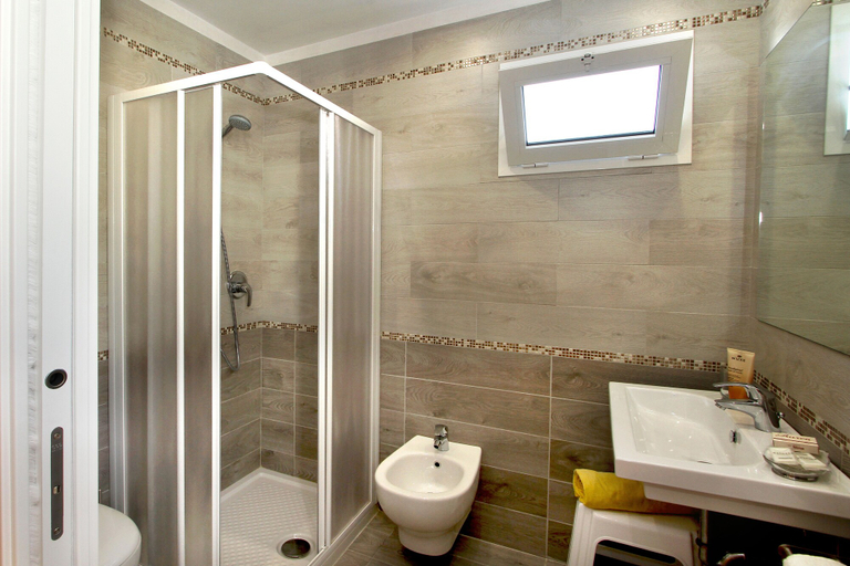 Bathroom, HOTEL PATRIZIA, Rimini