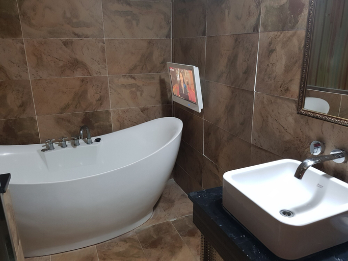 Bathroom 4, Star Motel, Pohang