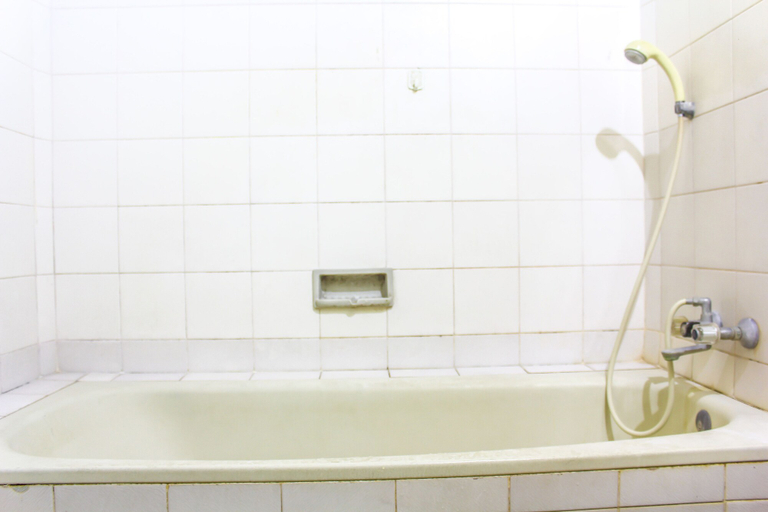 Bathroom 3, Budhi Beach Inn, Badung